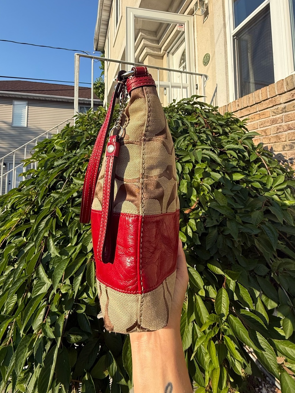 Vintage Coach Signature Canvas Patent Leather Shoulder Bag Y2K Red Hobo Purse - Picture 5 of 9